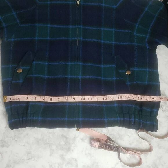Vintage Women Pendleton 100% Wool Green and Blue Plaid Jacket - Picture 5 of 12